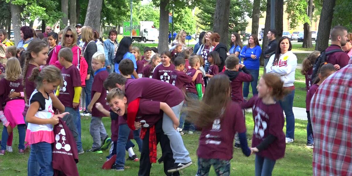 Baugo Parents Baugo students get look at college in 'walk into the future'