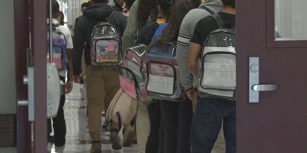 South Bend Schools To Require Clear Backpacks For All Students Next Year south-bend-schools-to-require-clear-backpacks-for-all-students-next-year