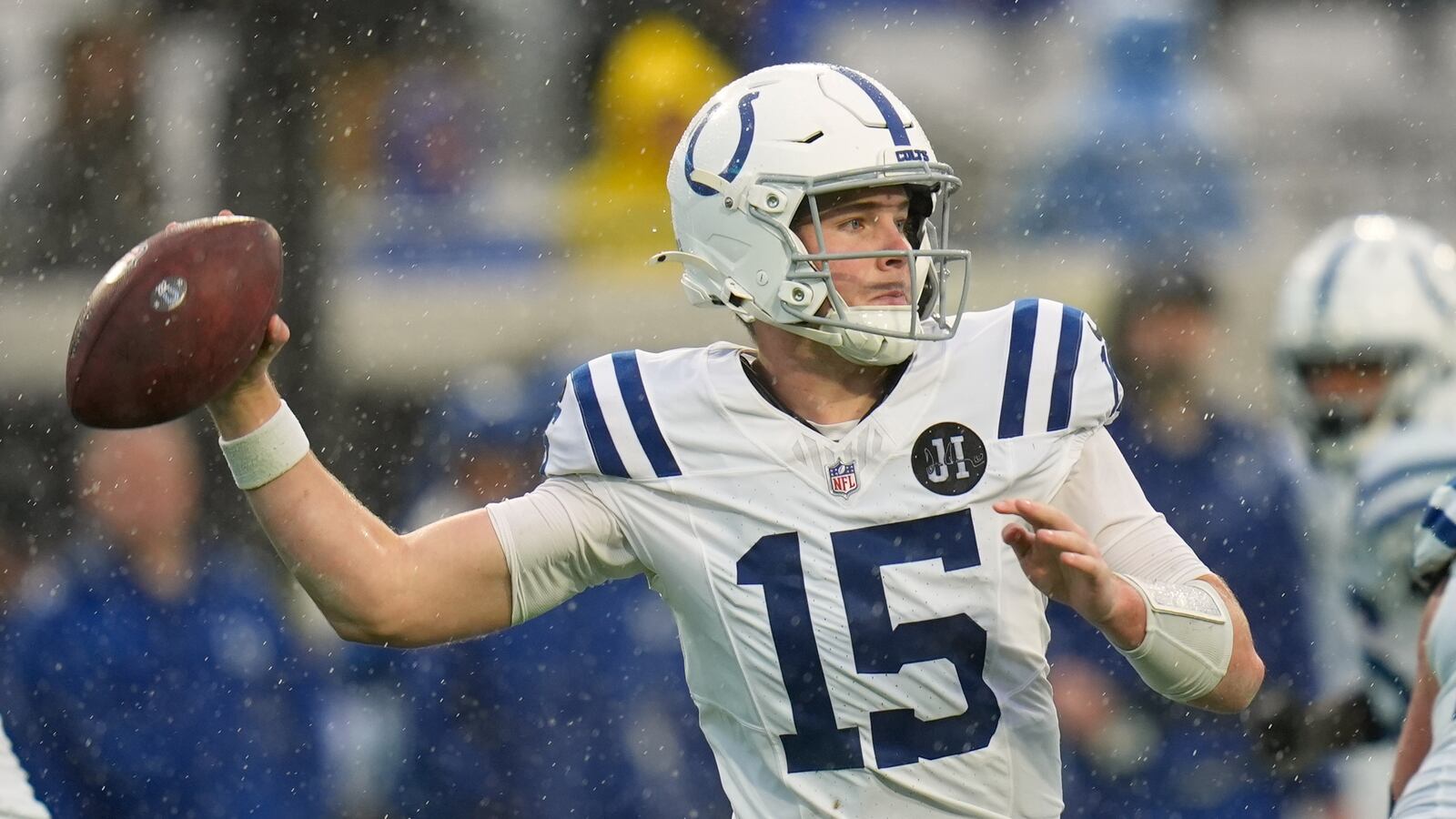 Former Notre Dame QB Riley Leonard to start for Colts in season finale